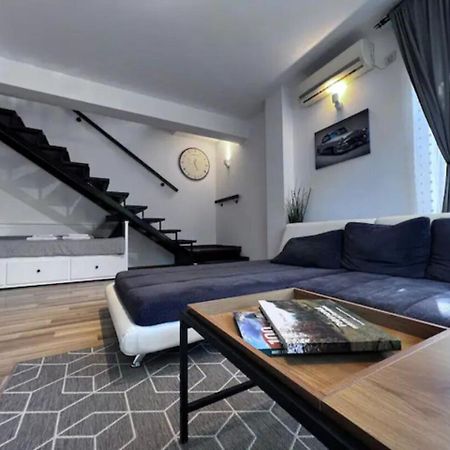 Vila Luminoasa Cu Curte Privata Bucureşti Exterior foto