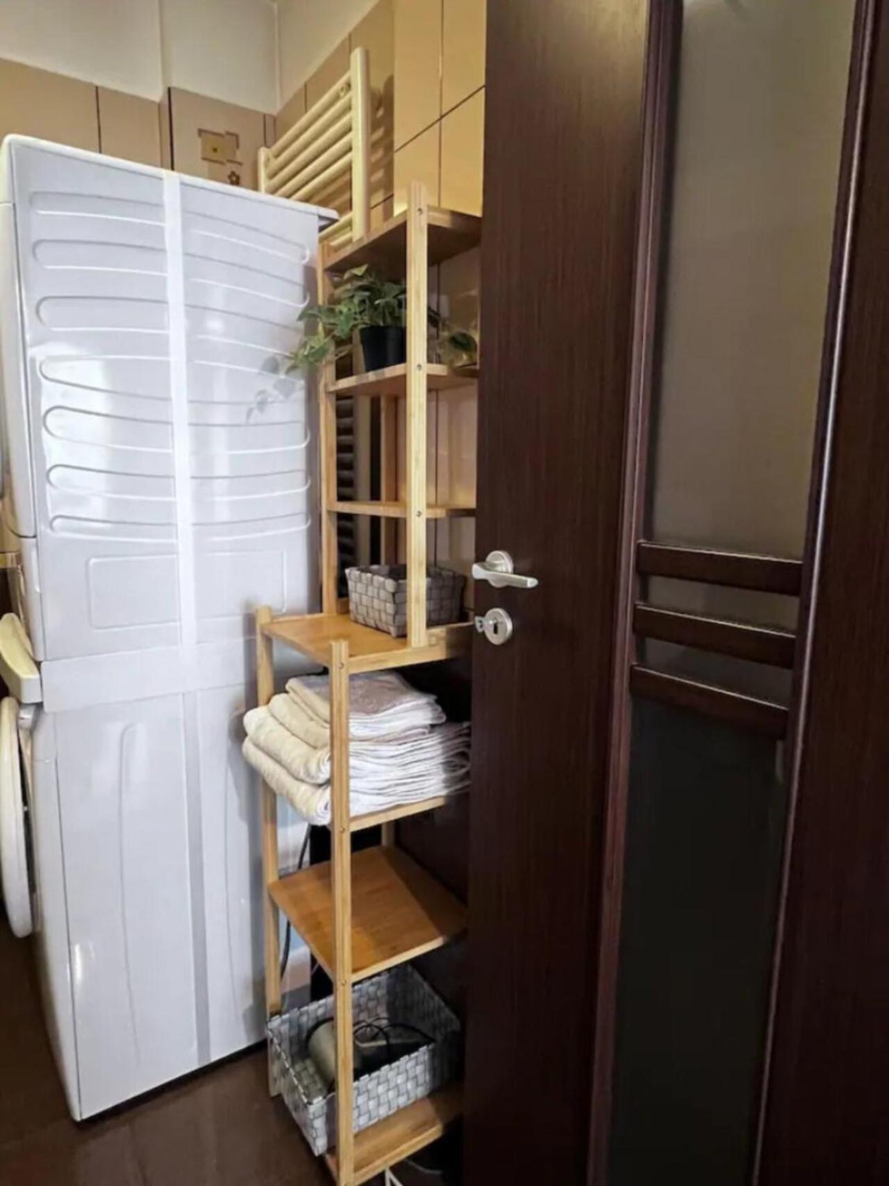 Vila Luminoasa Cu Curte Privata Bucureşti Exterior foto