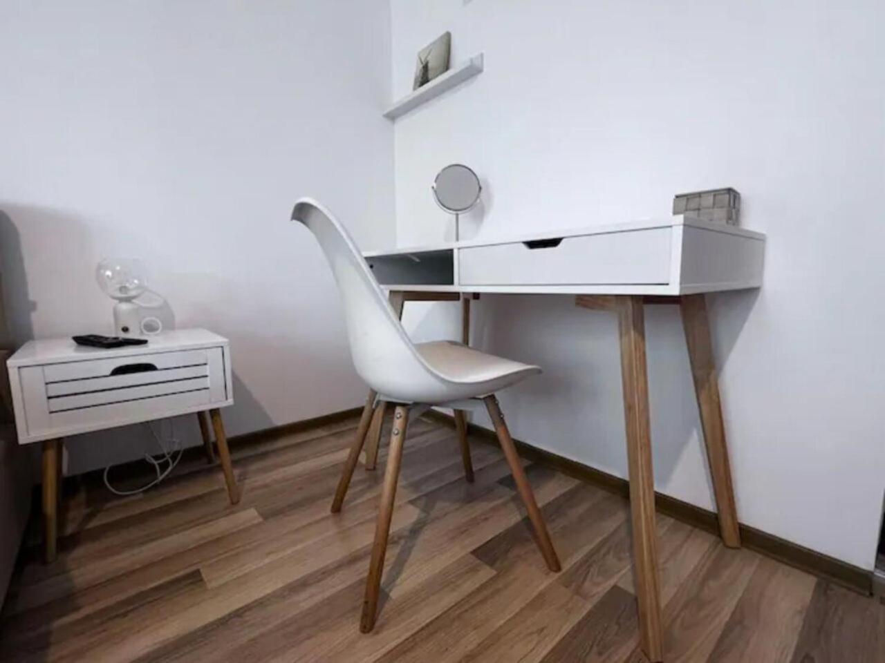 Vila Luminoasa Cu Curte Privata Bucureşti Exterior foto